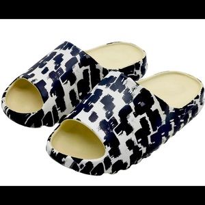 Printed Pillow Slide Sandal